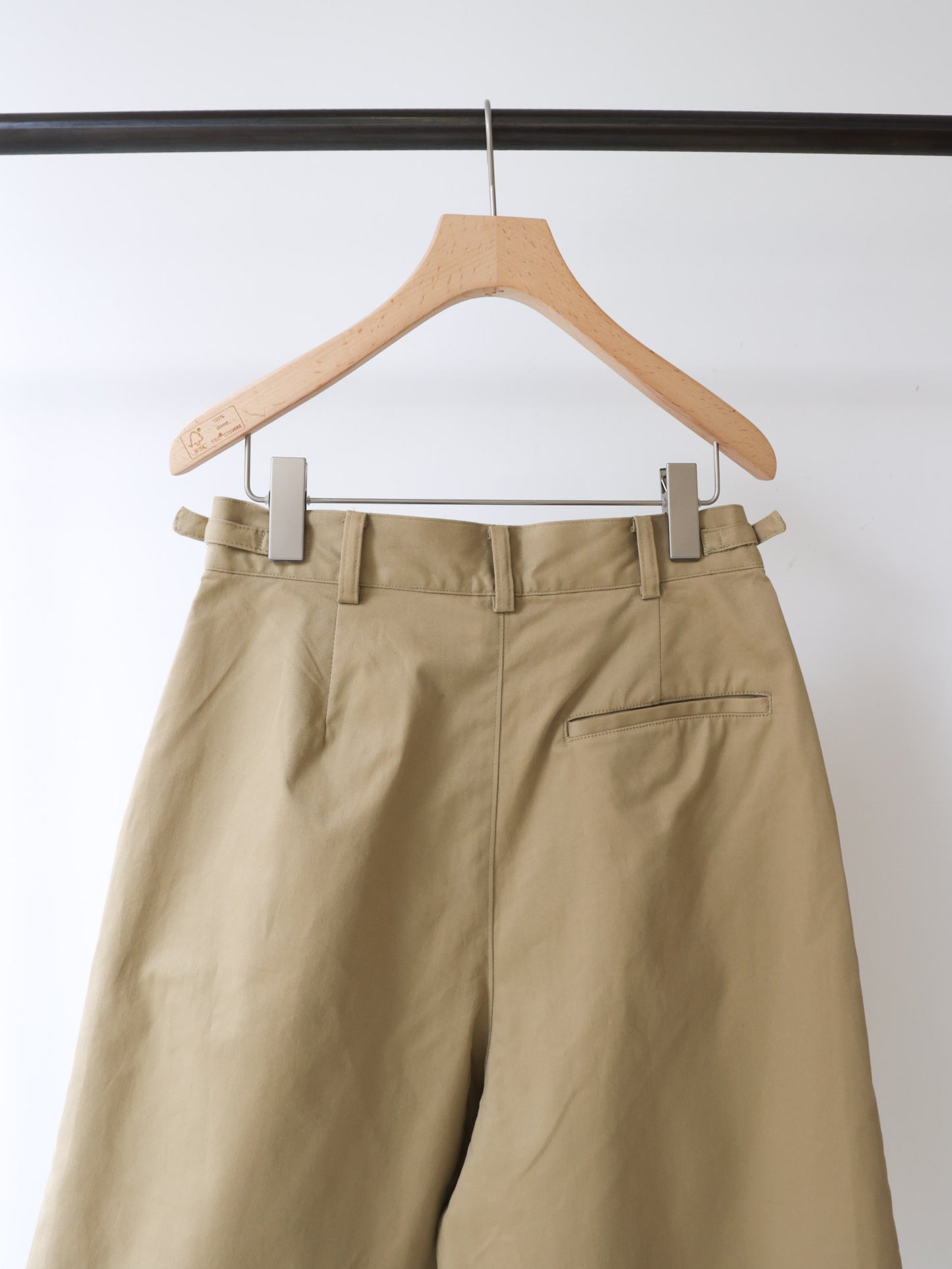 chino short pants