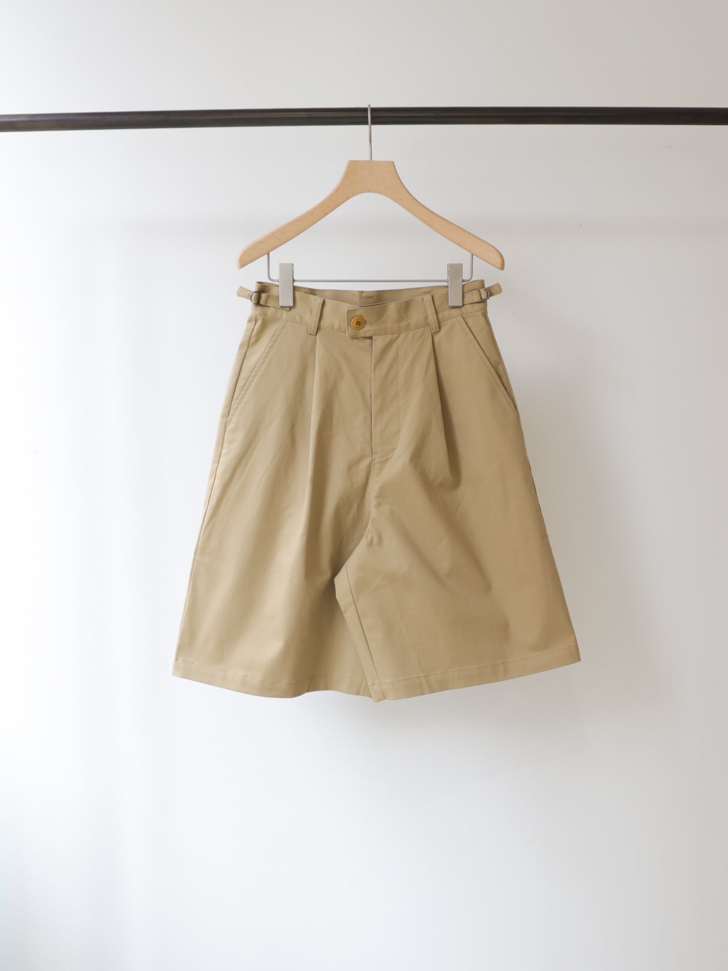 chino short pants