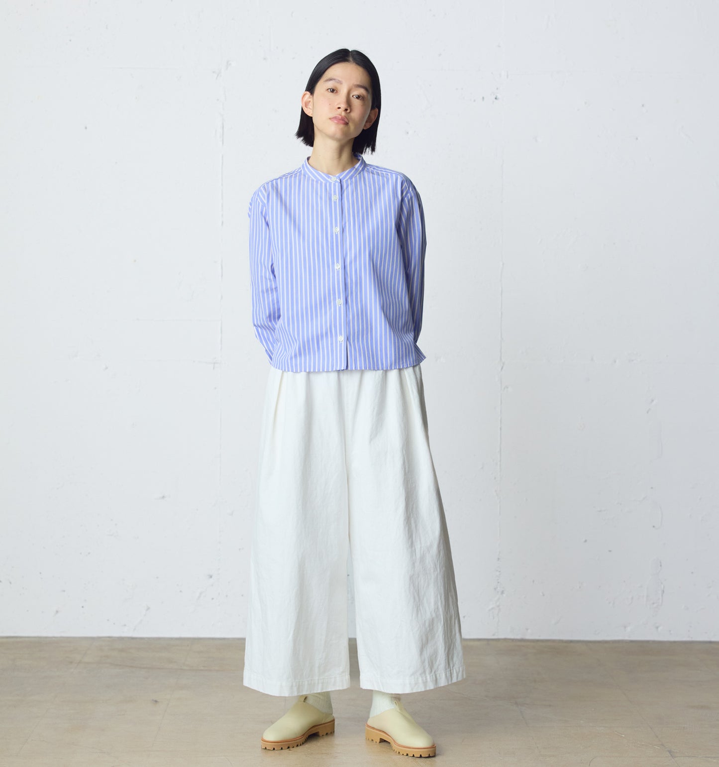wide tuck denim