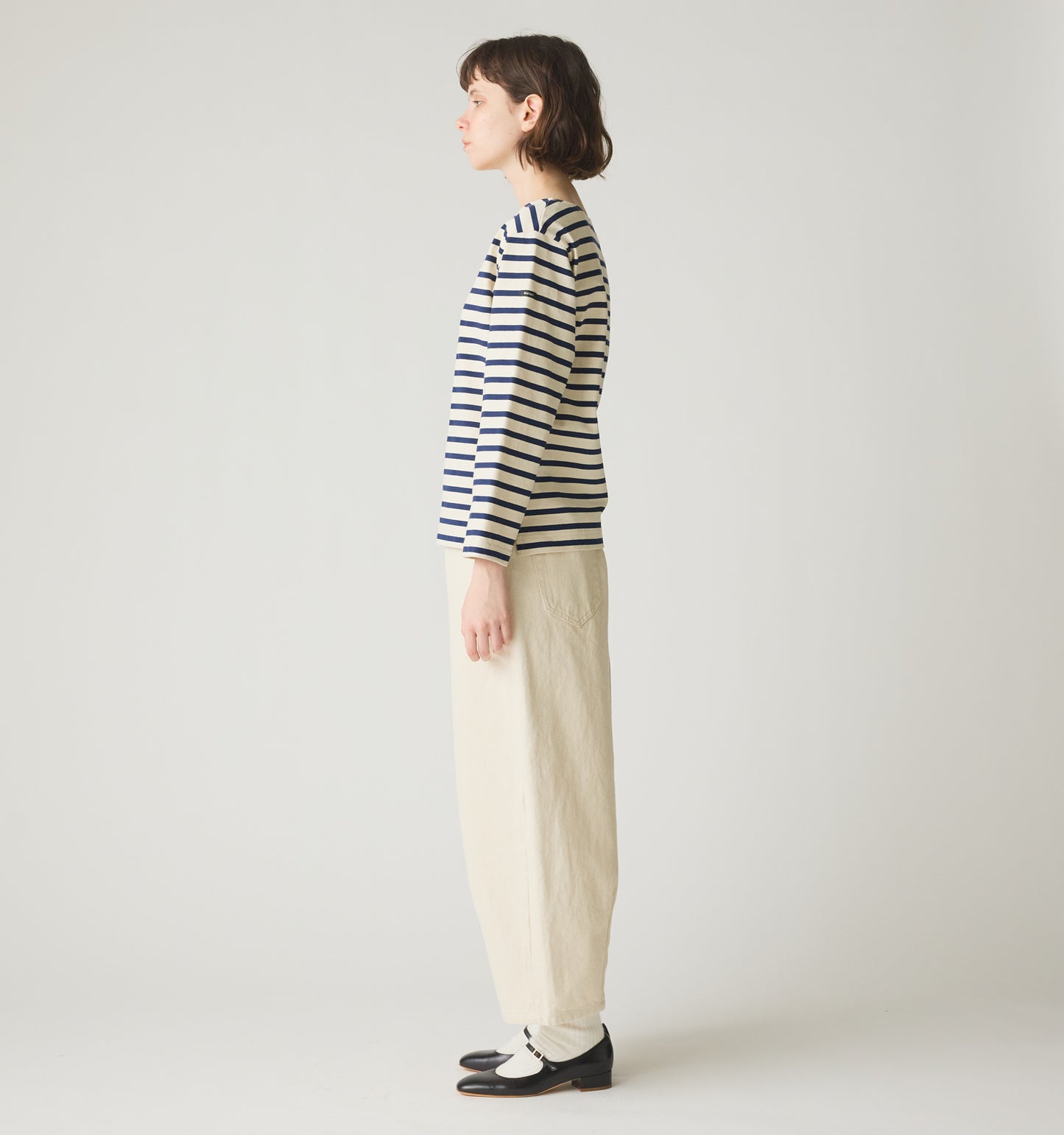 hi-waist curved denim