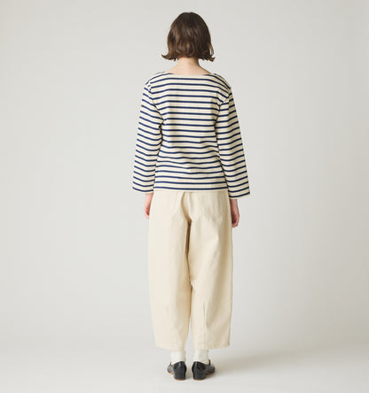 hi-waist curved denim