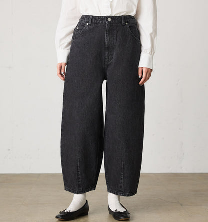 hi-waist curved denim