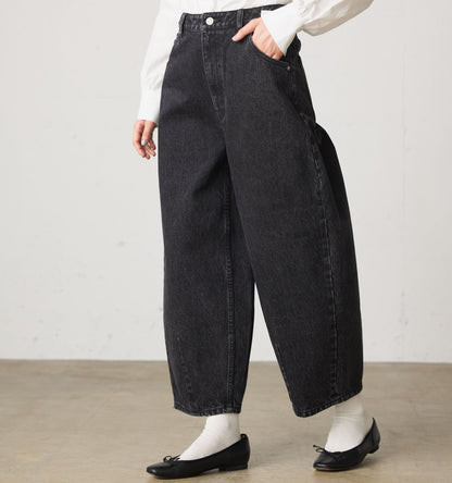 hi-waist curved denim