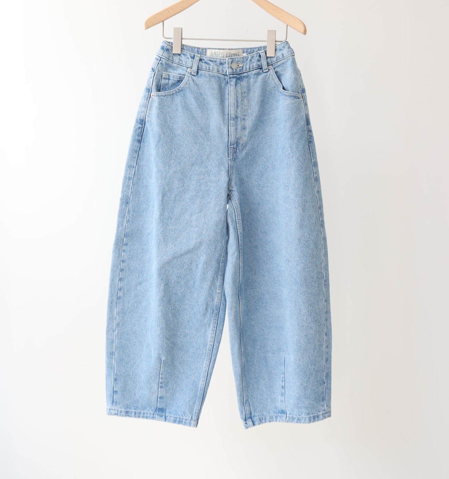 hi-waist curved denim