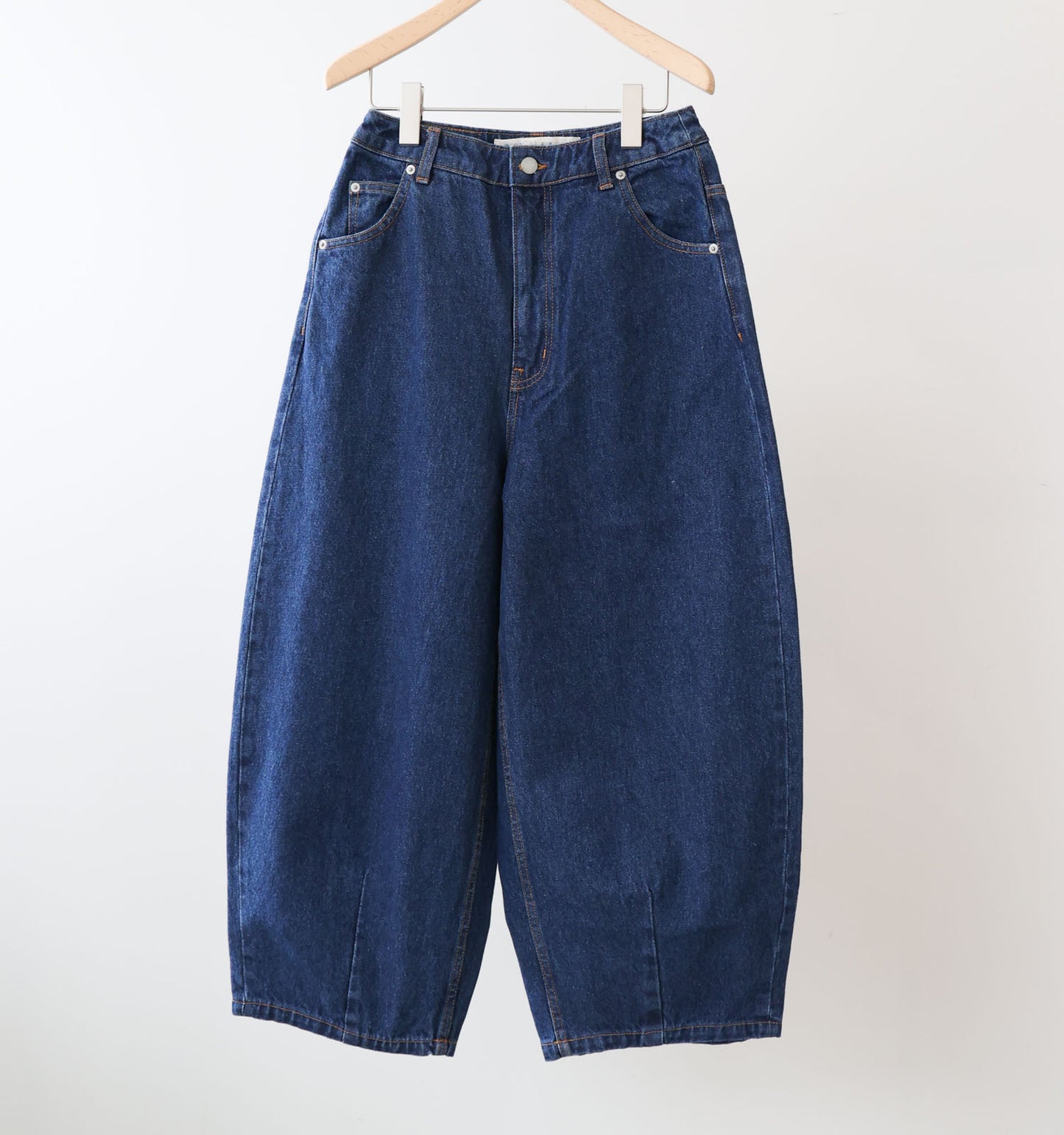 hi-waist curved denim