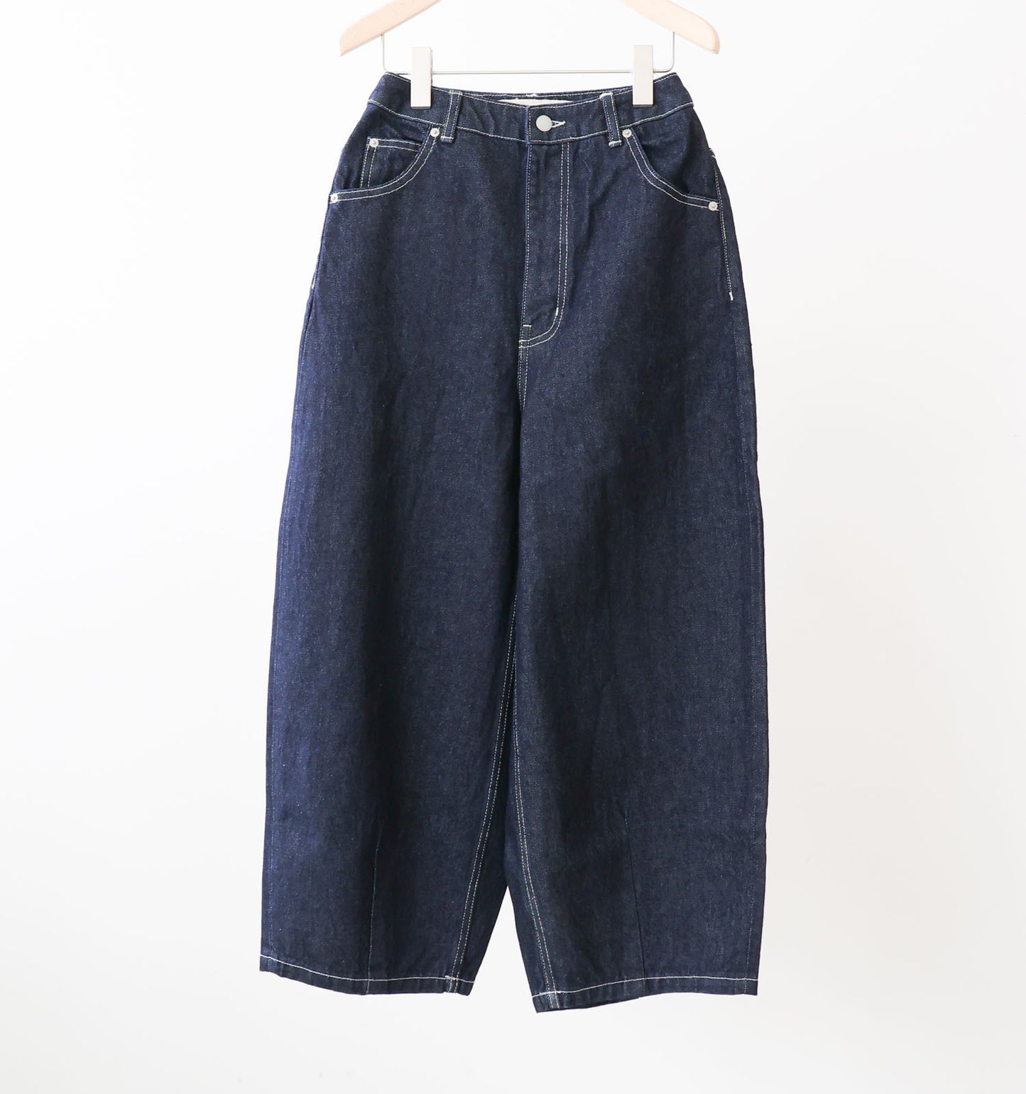 hi-waist curved denim