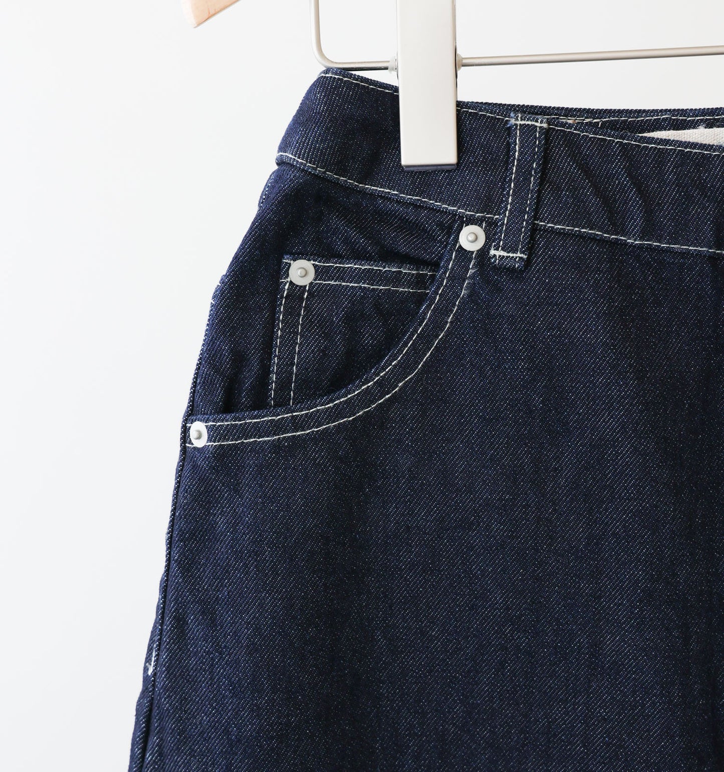 hi-waist curved denim