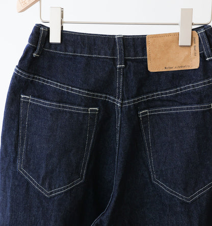 hi-waist curved denim