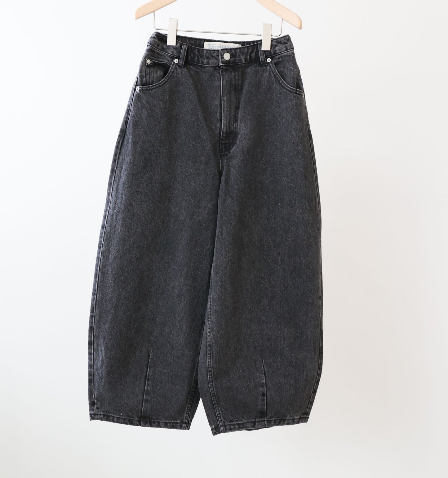 hi-waist curved denim