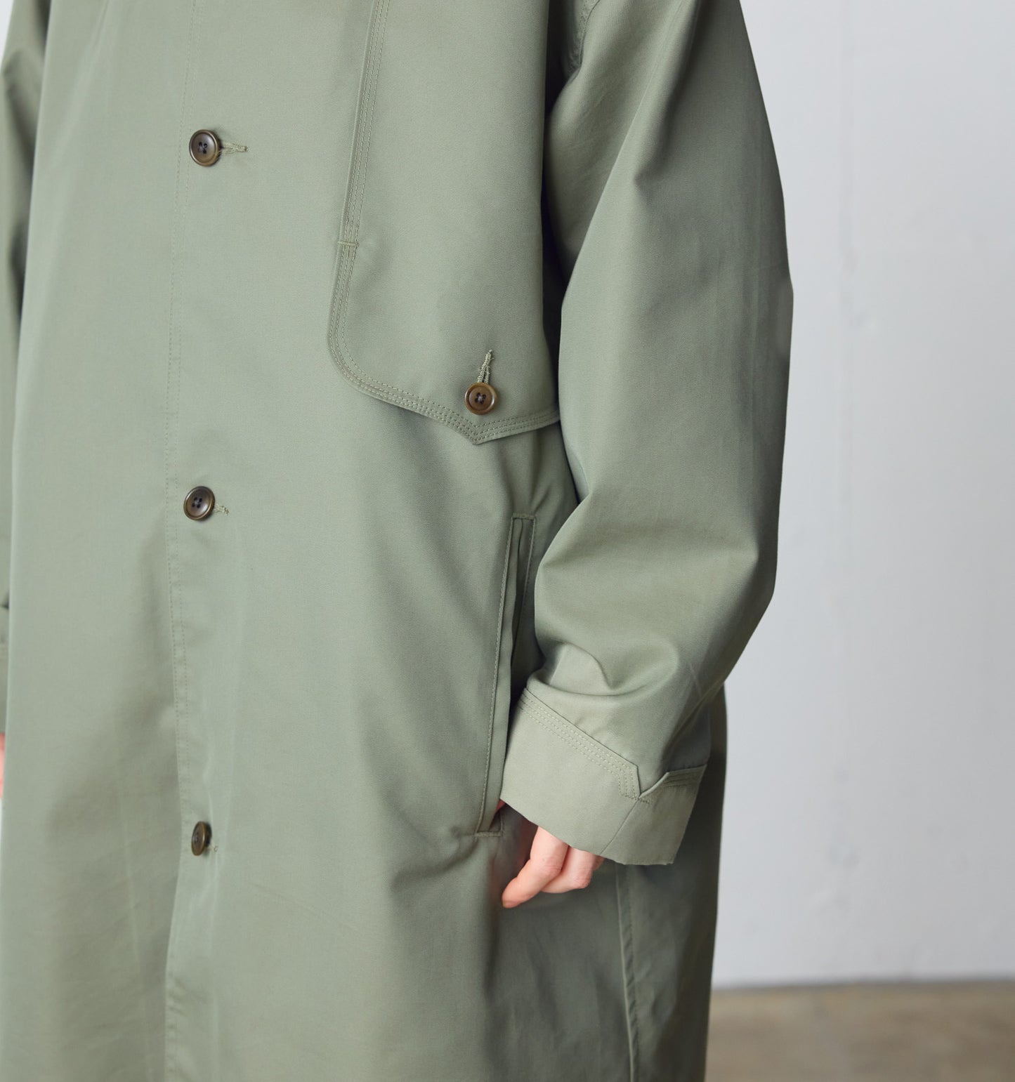 soutien collar coat