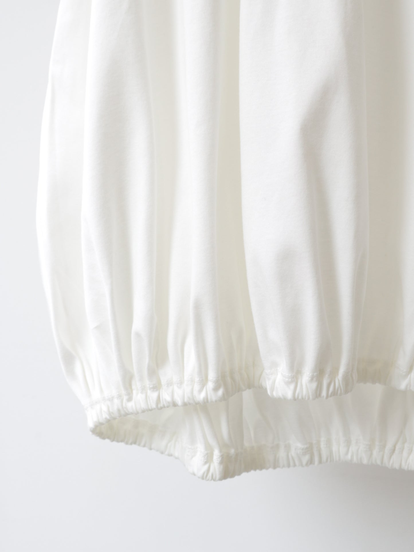 hem gather nosleeve