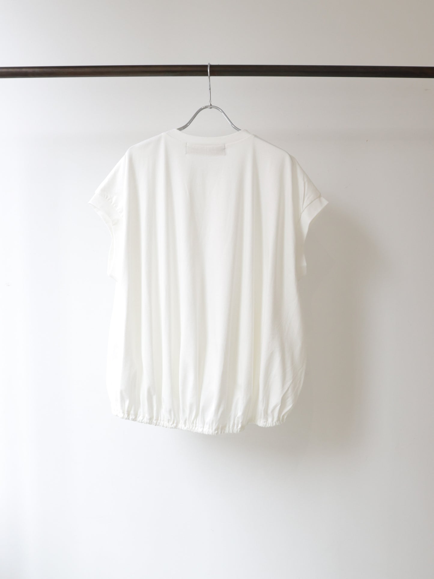 hem gather nosleeve