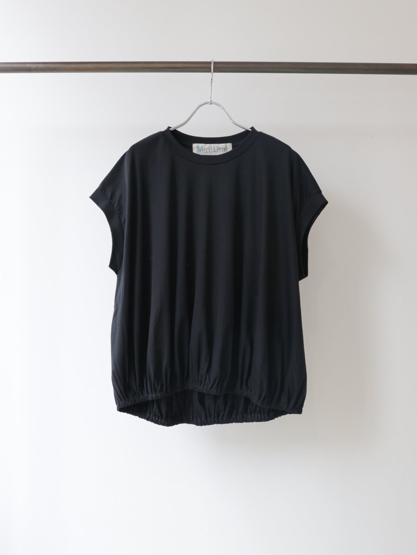 hem gather nosleeve