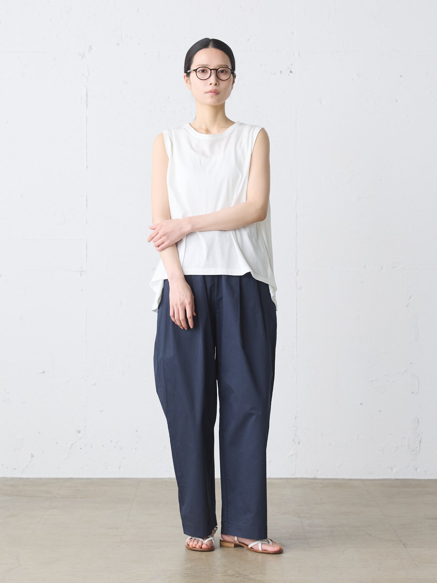 crew neck flare tank top