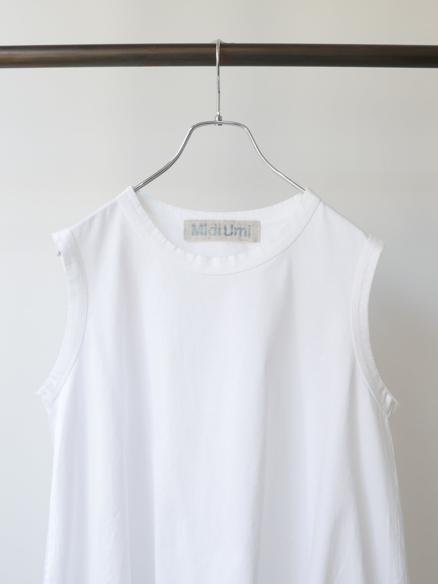 crew neck flare tank top