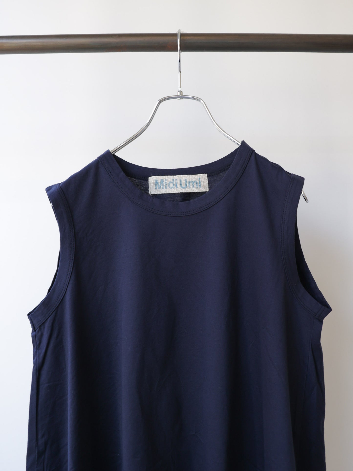 crew neck flare tank top