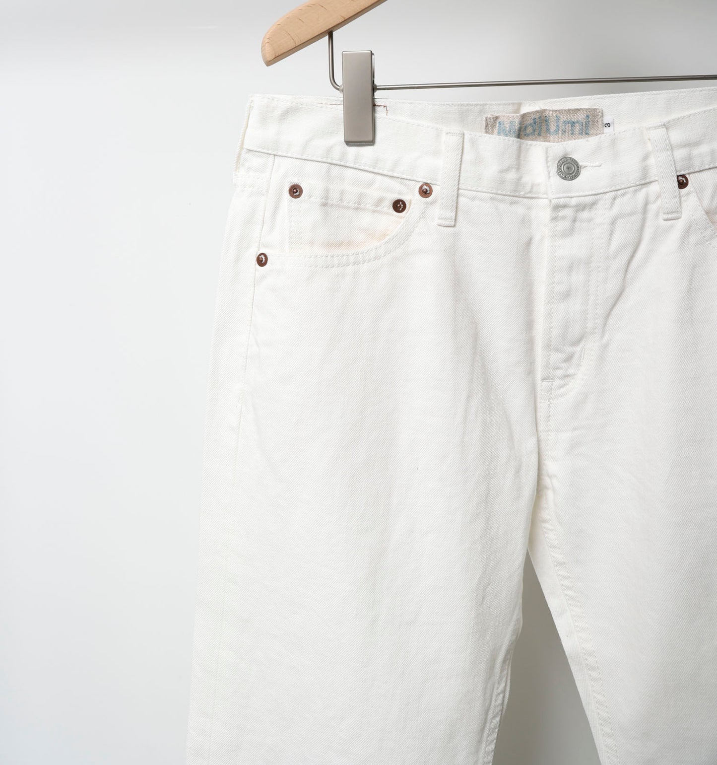 4/5 length white denim pants