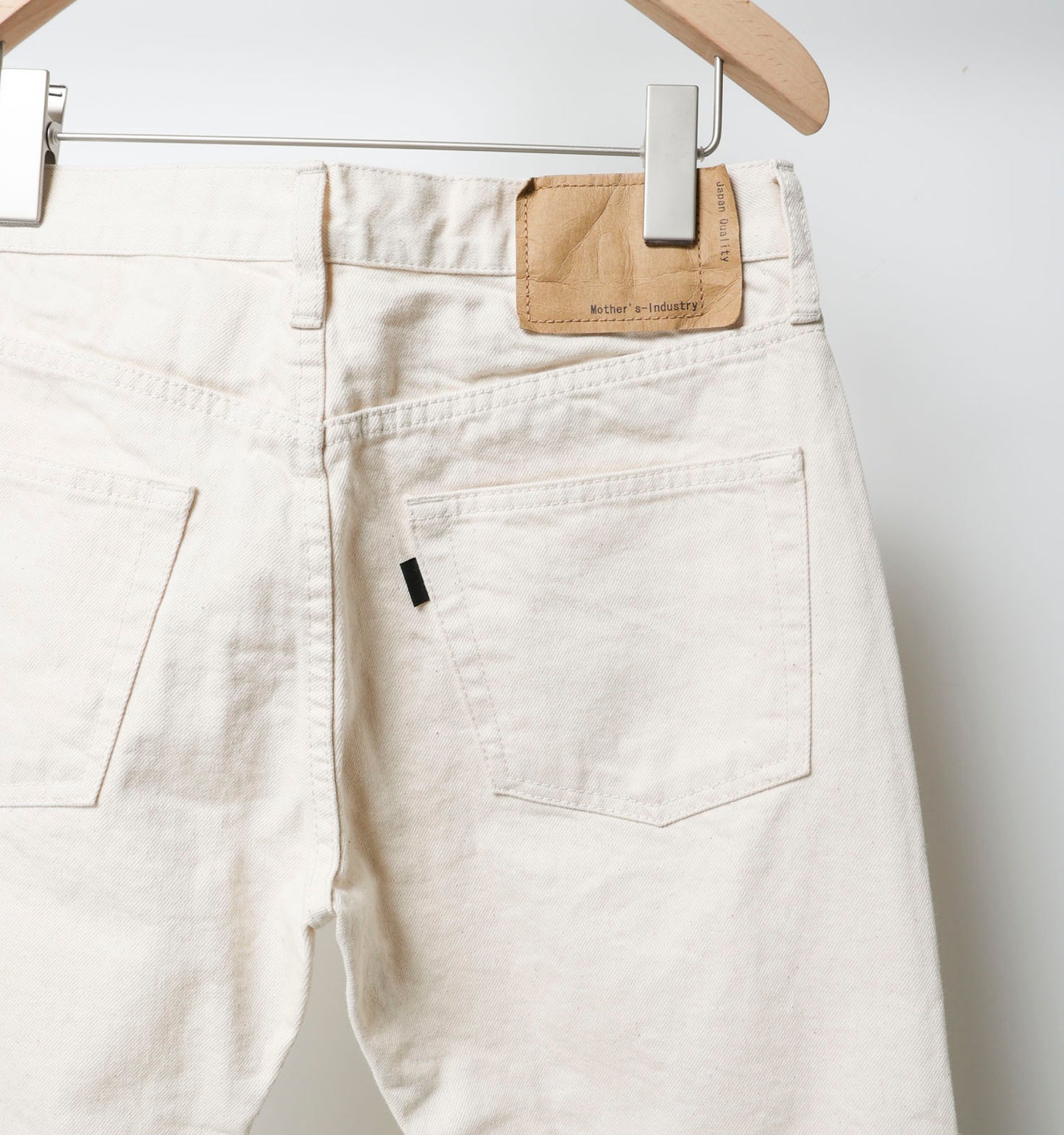 4/5 length white denim pants