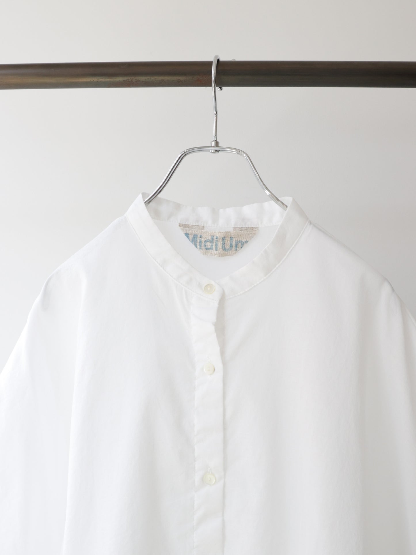 wide balloon shirt