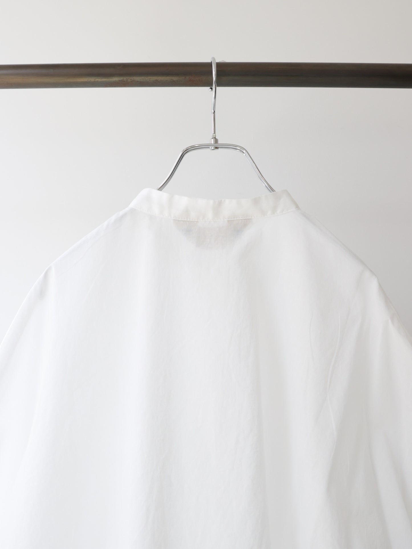 wide balloon shirt