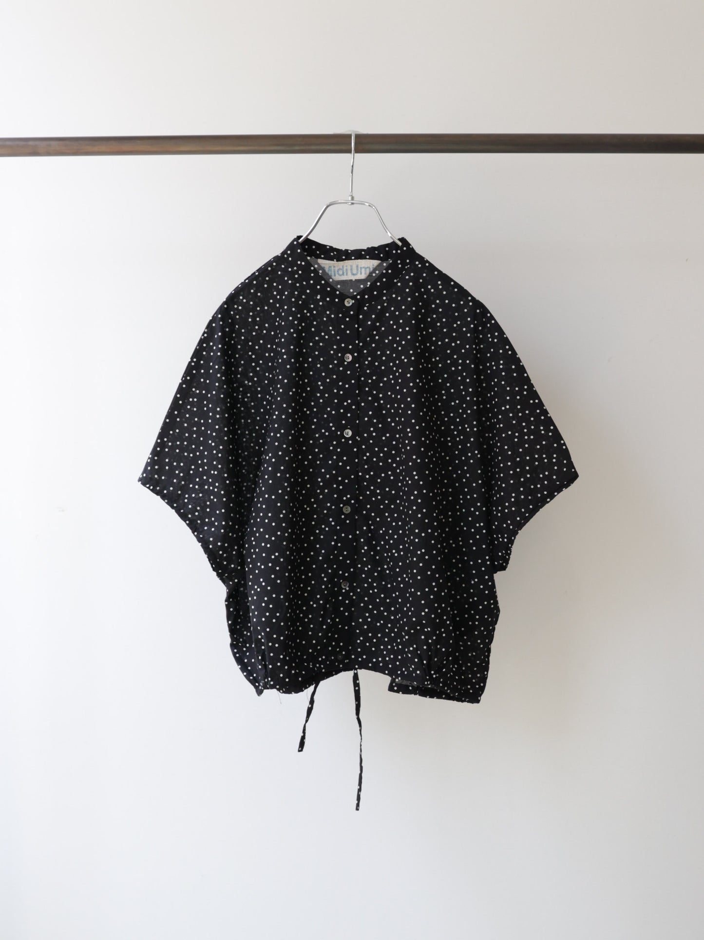 wide balloon shirt