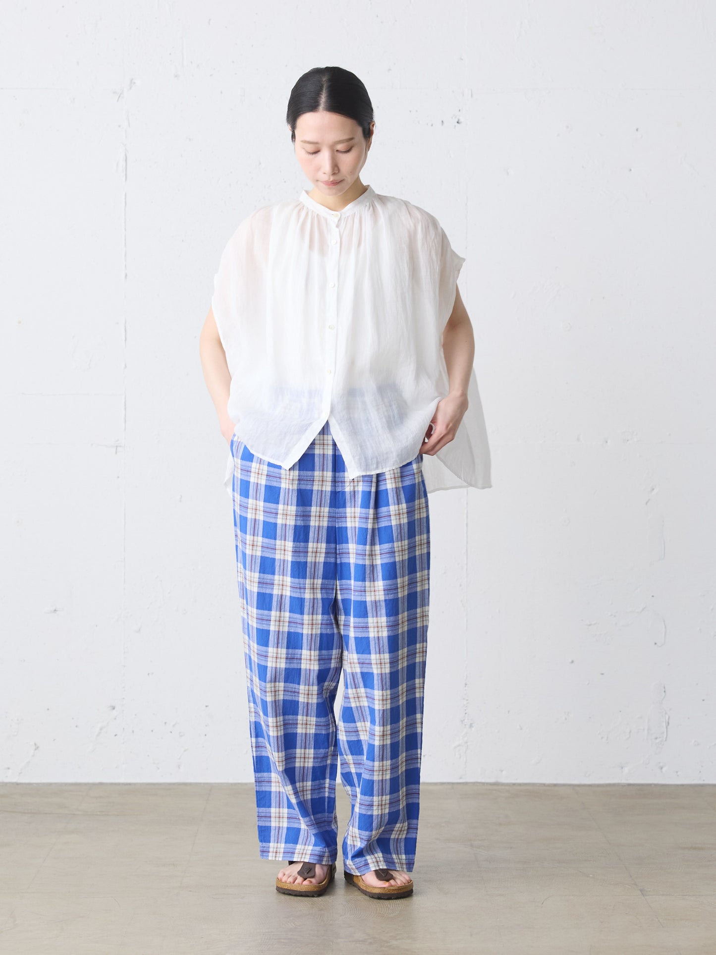 ramie gather nosleeve shirt