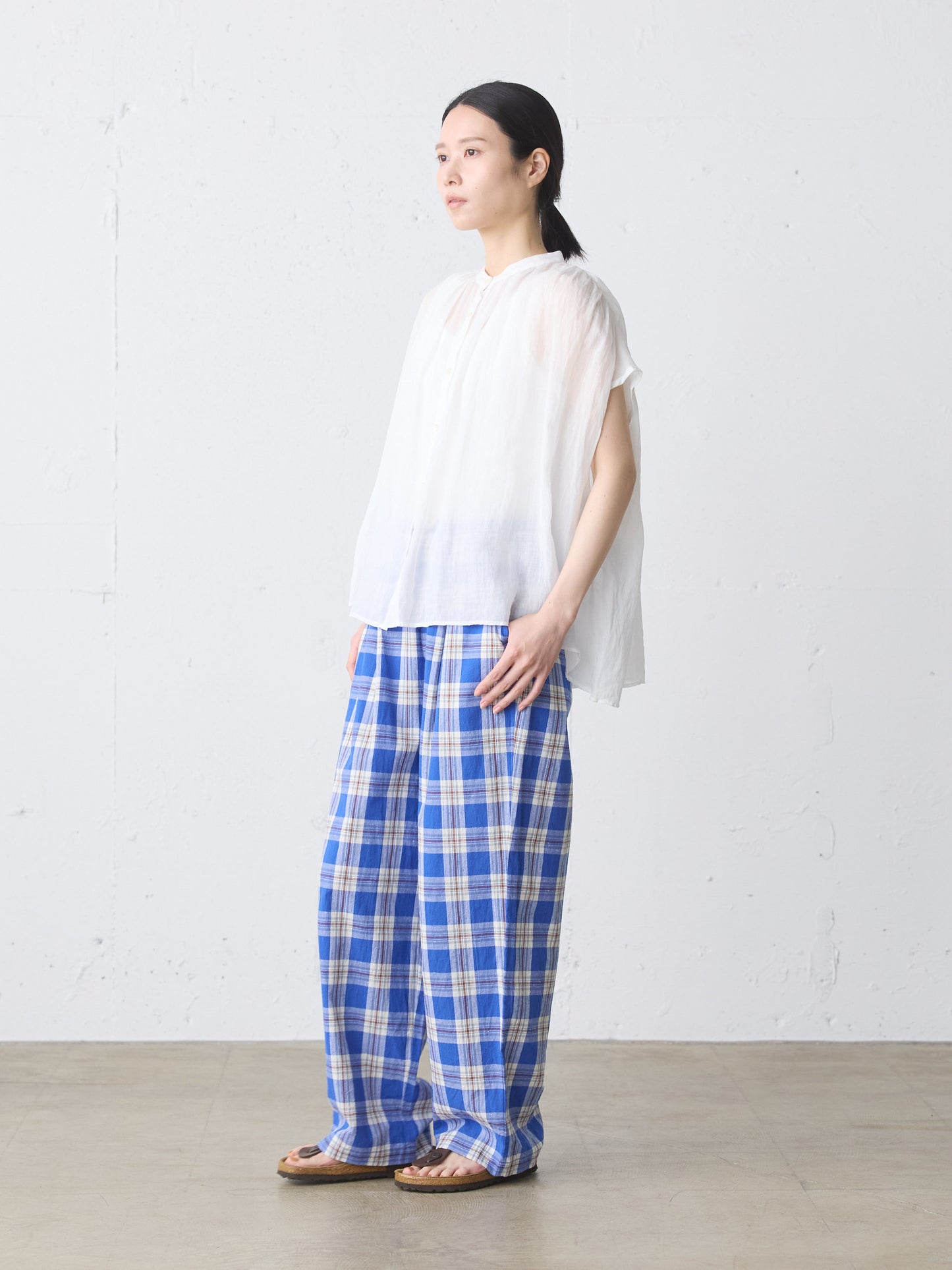 ramie gather nosleeve shirt