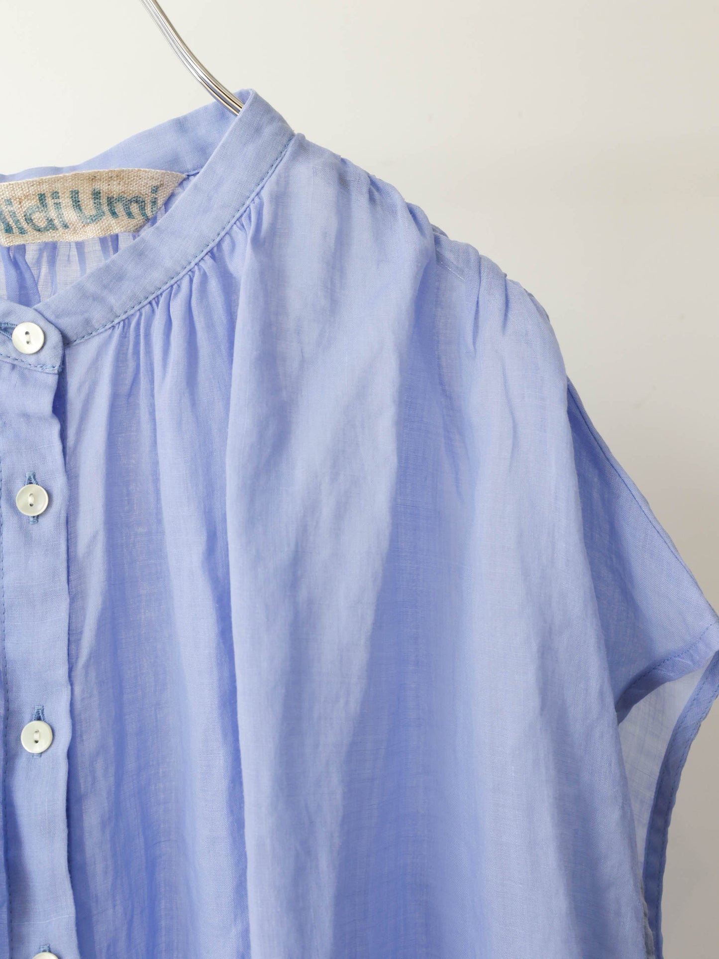 ramie gather nosleeve shirt
