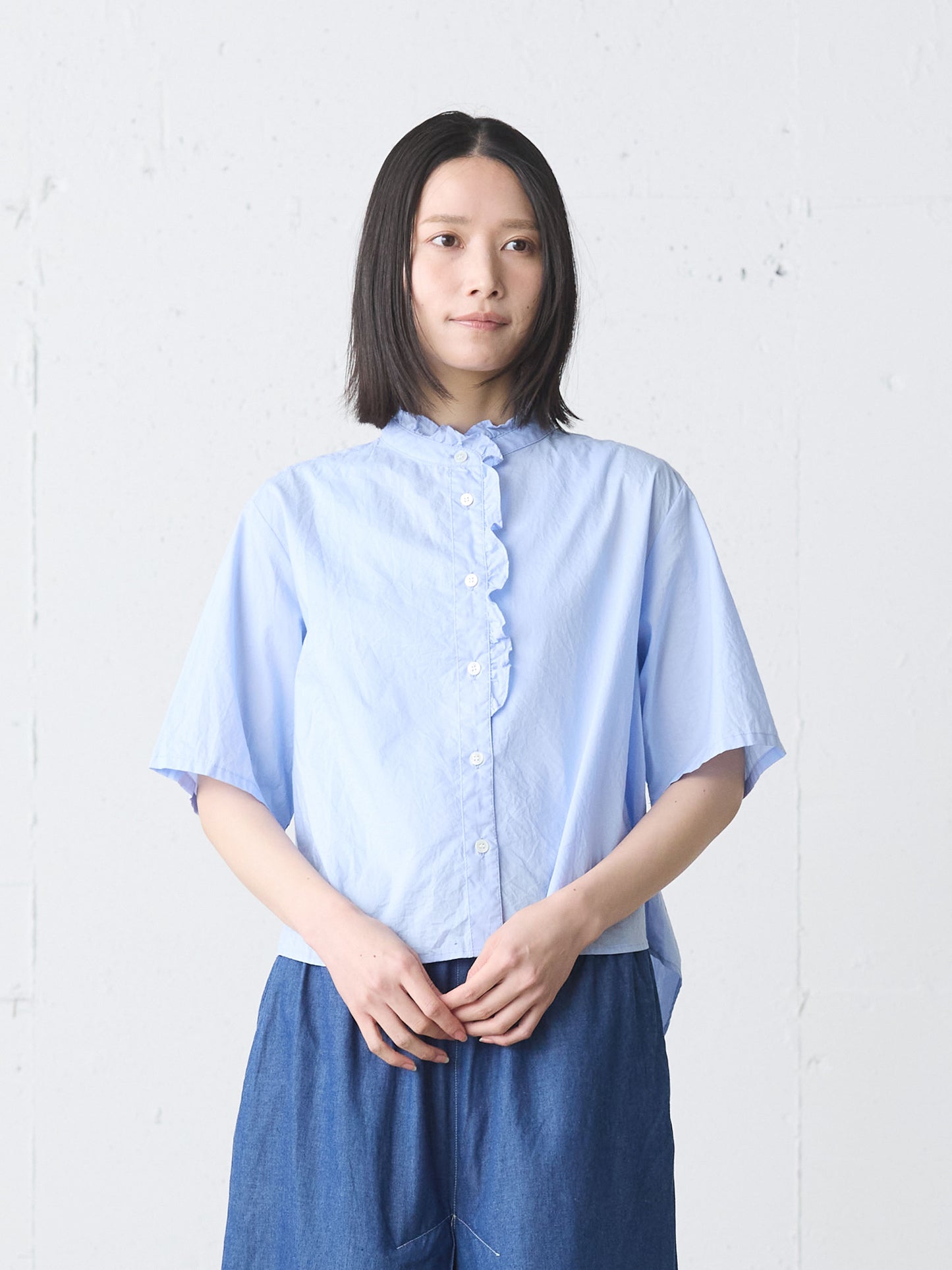 half sleeve front half frill shirt