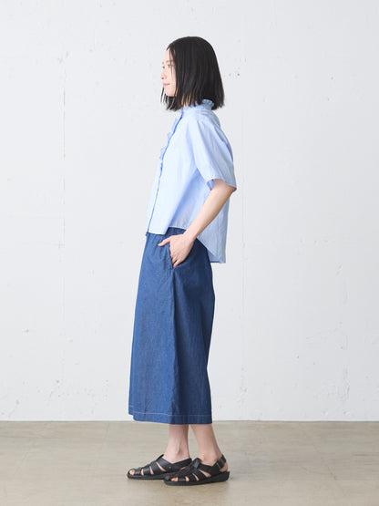 half sleeve front half frill shirt