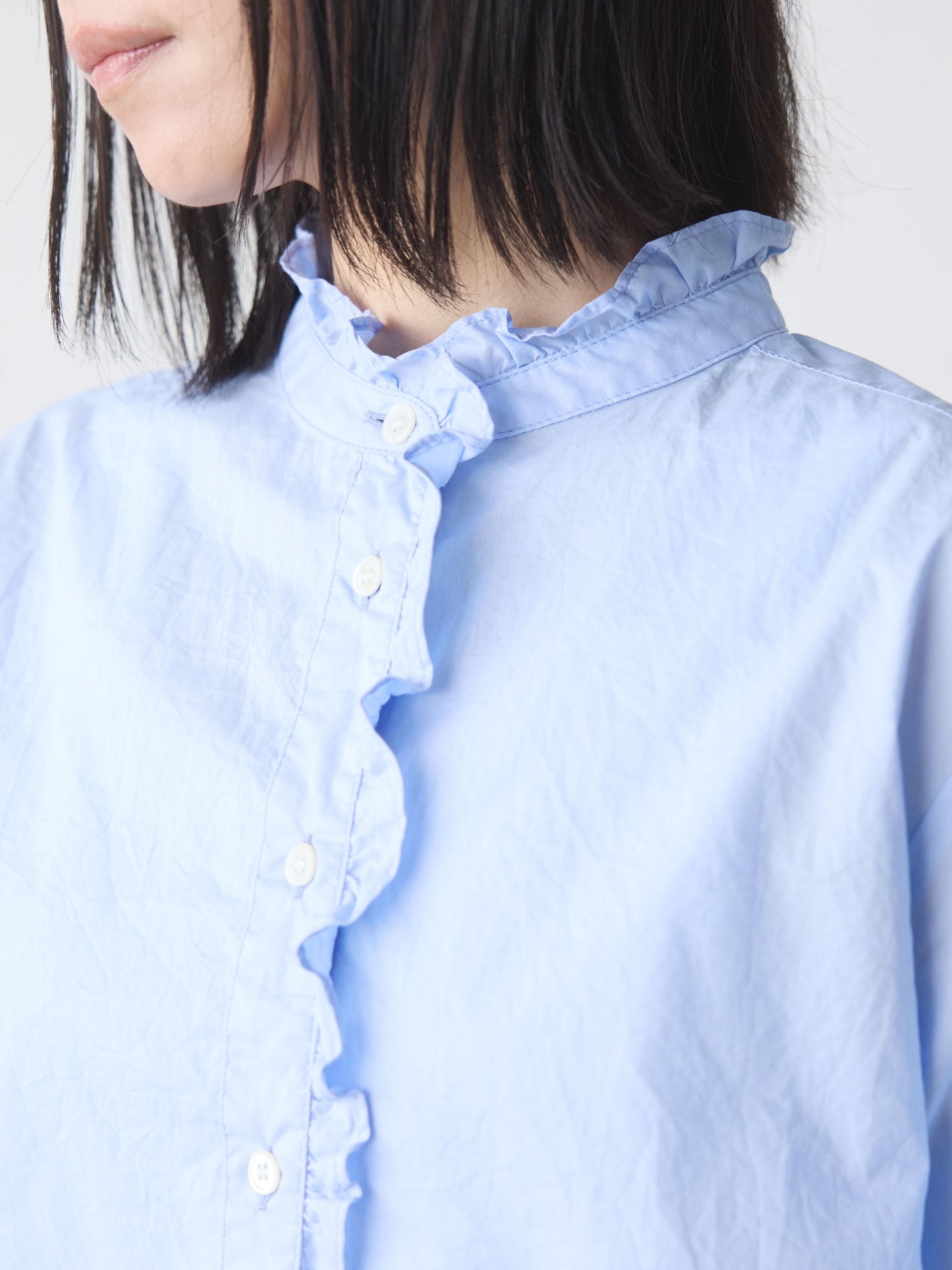 half sleeve front half frill shirt