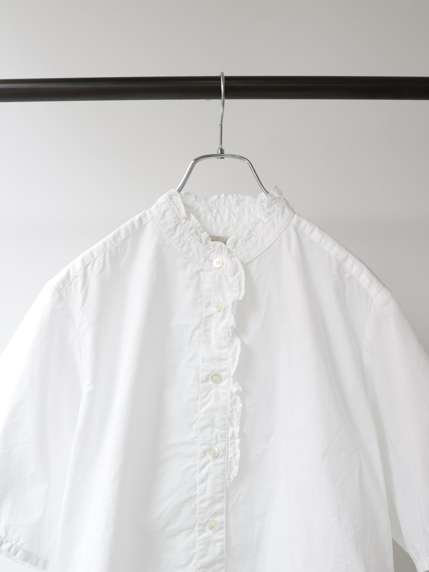 half sleeve front half frill shirt