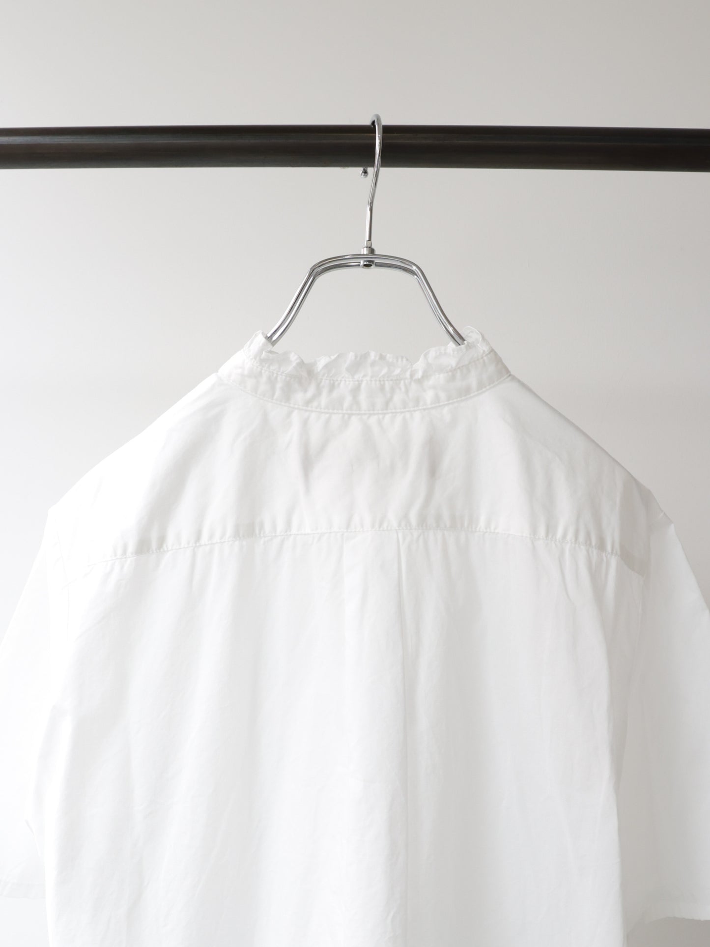 half sleeve front half frill shirt