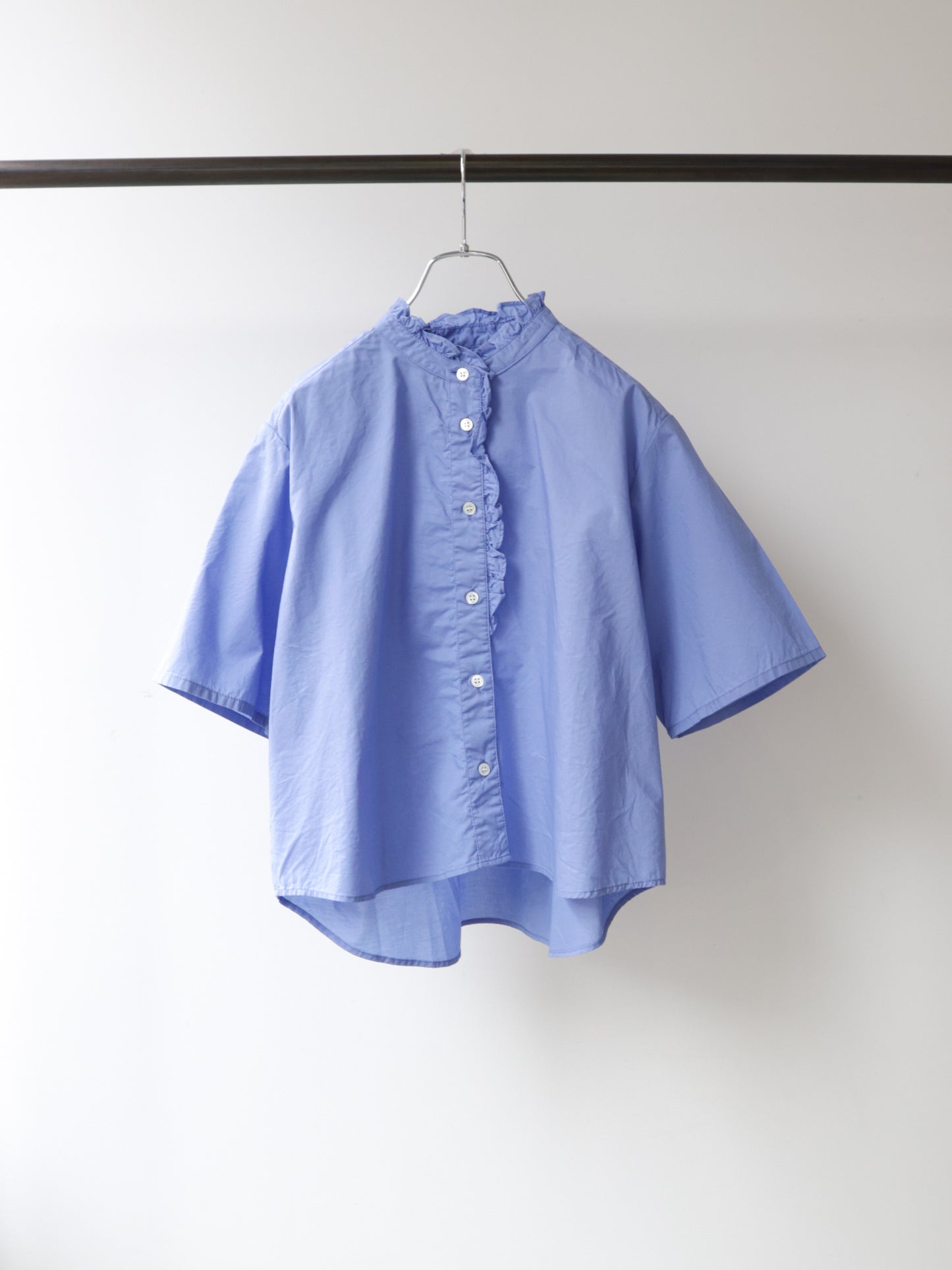 half sleeve front half frill shirt