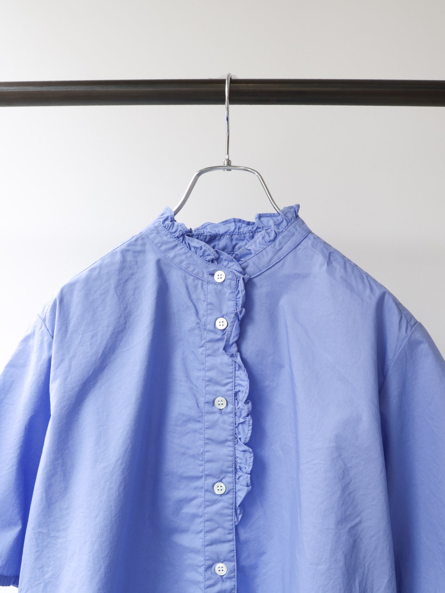 half sleeve front half frill shirt