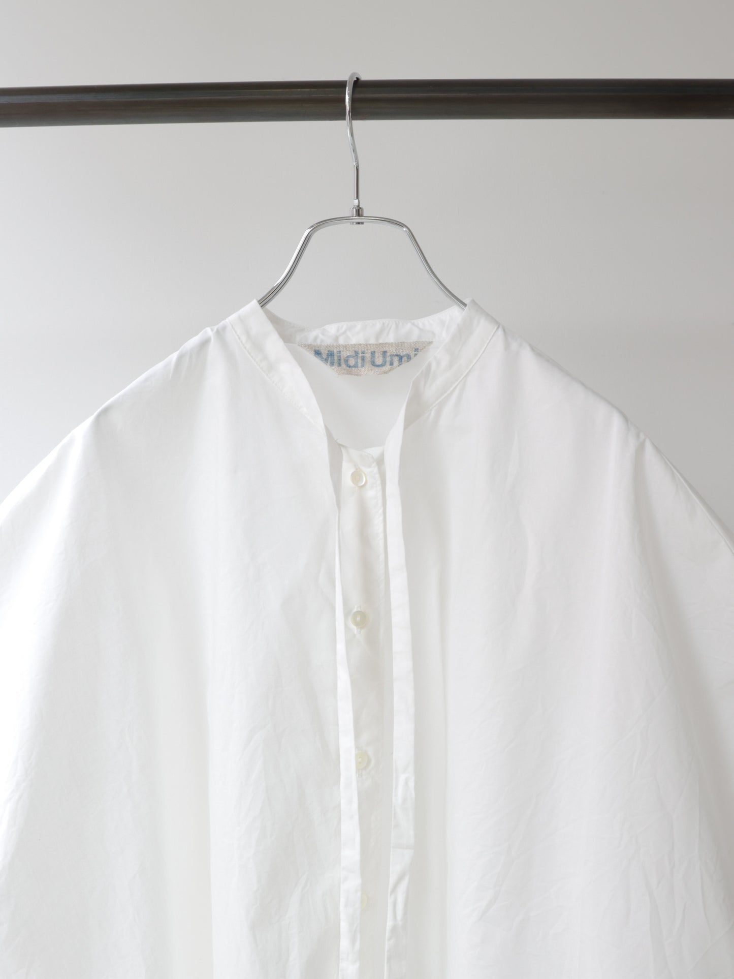 bow-tie wide shirt