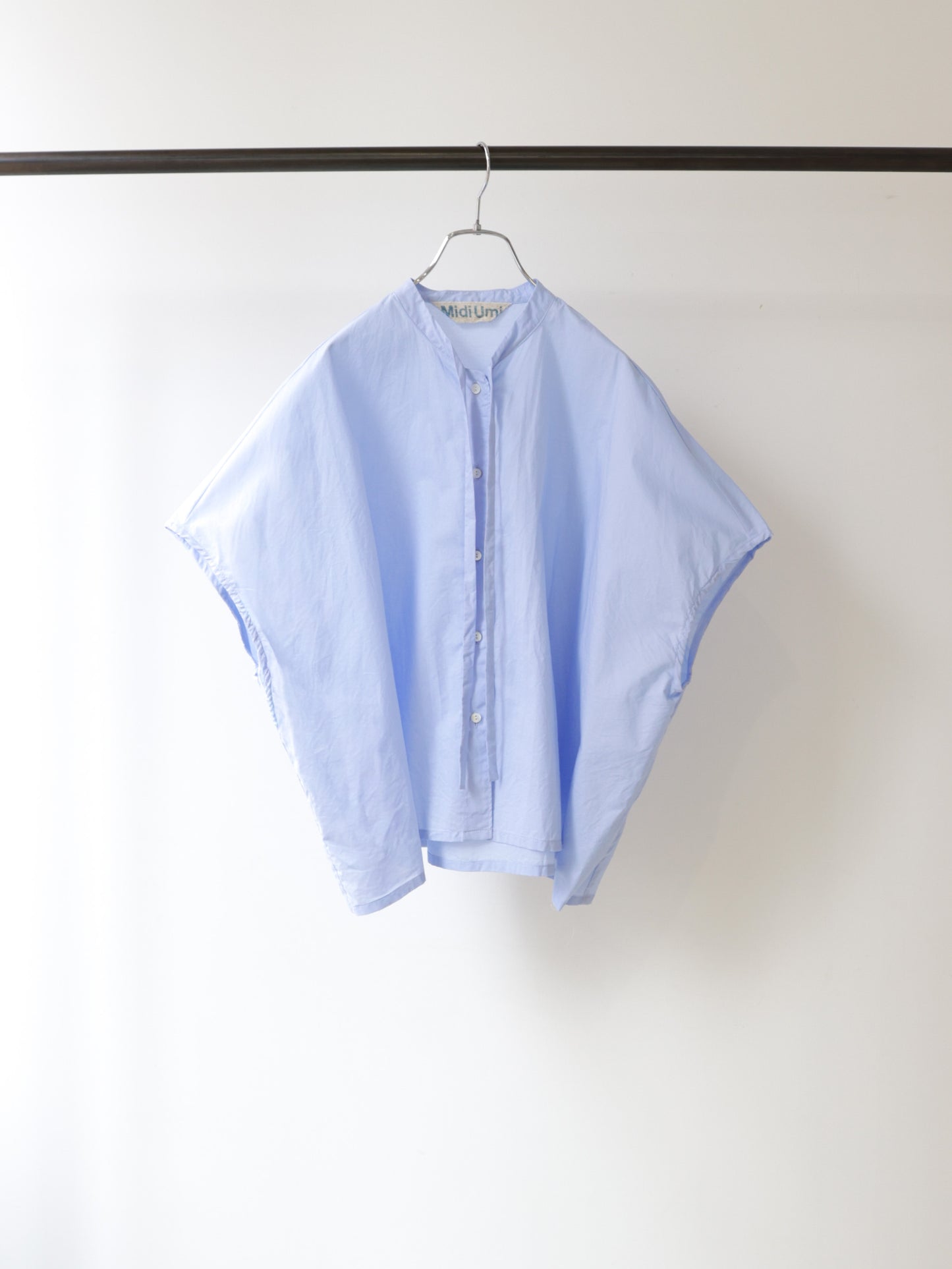 bow-tie wide shirt