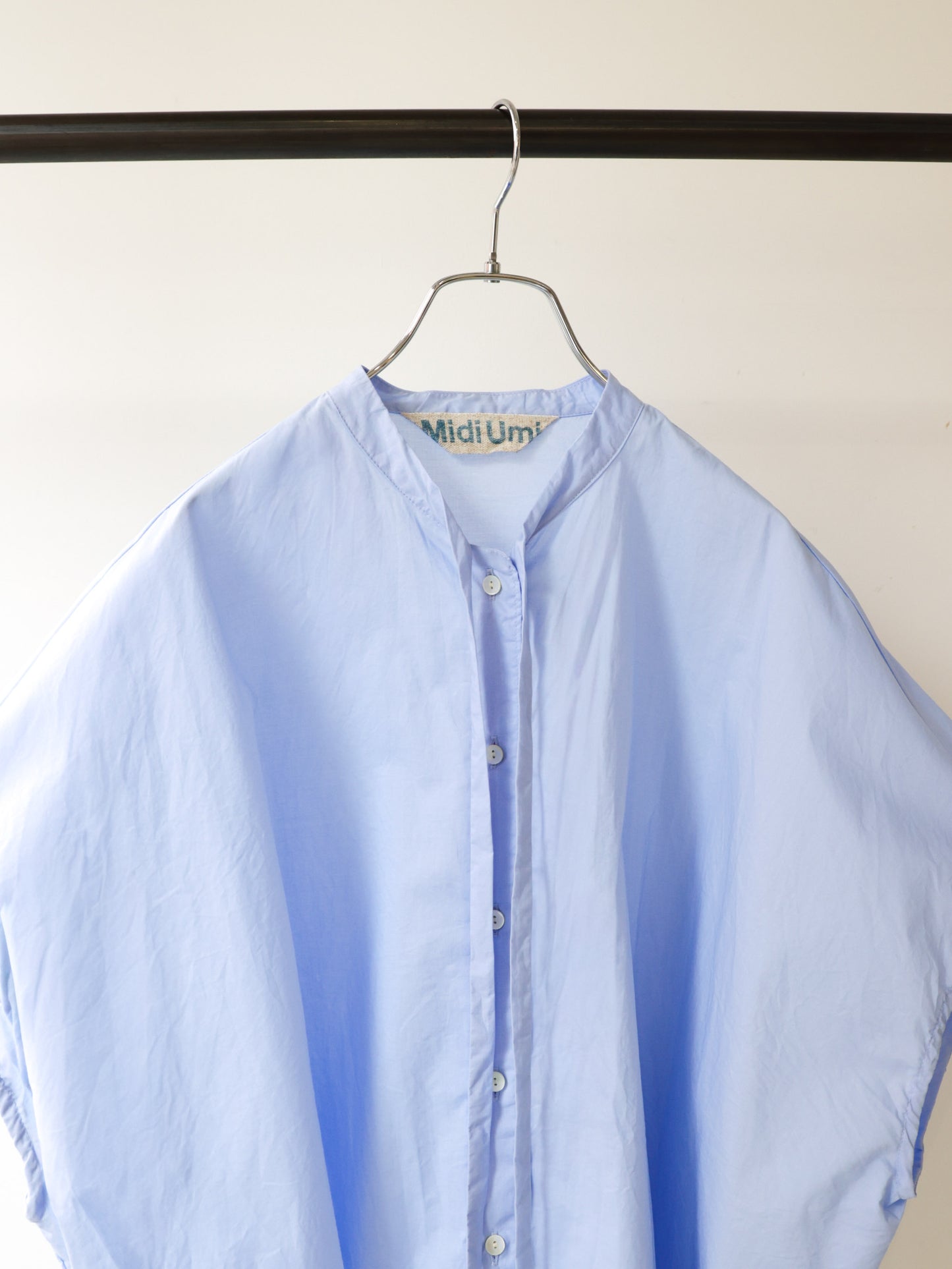 bow-tie wide shirt