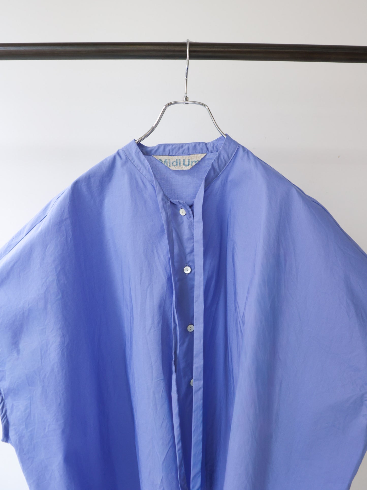 bow-tie wide shirt