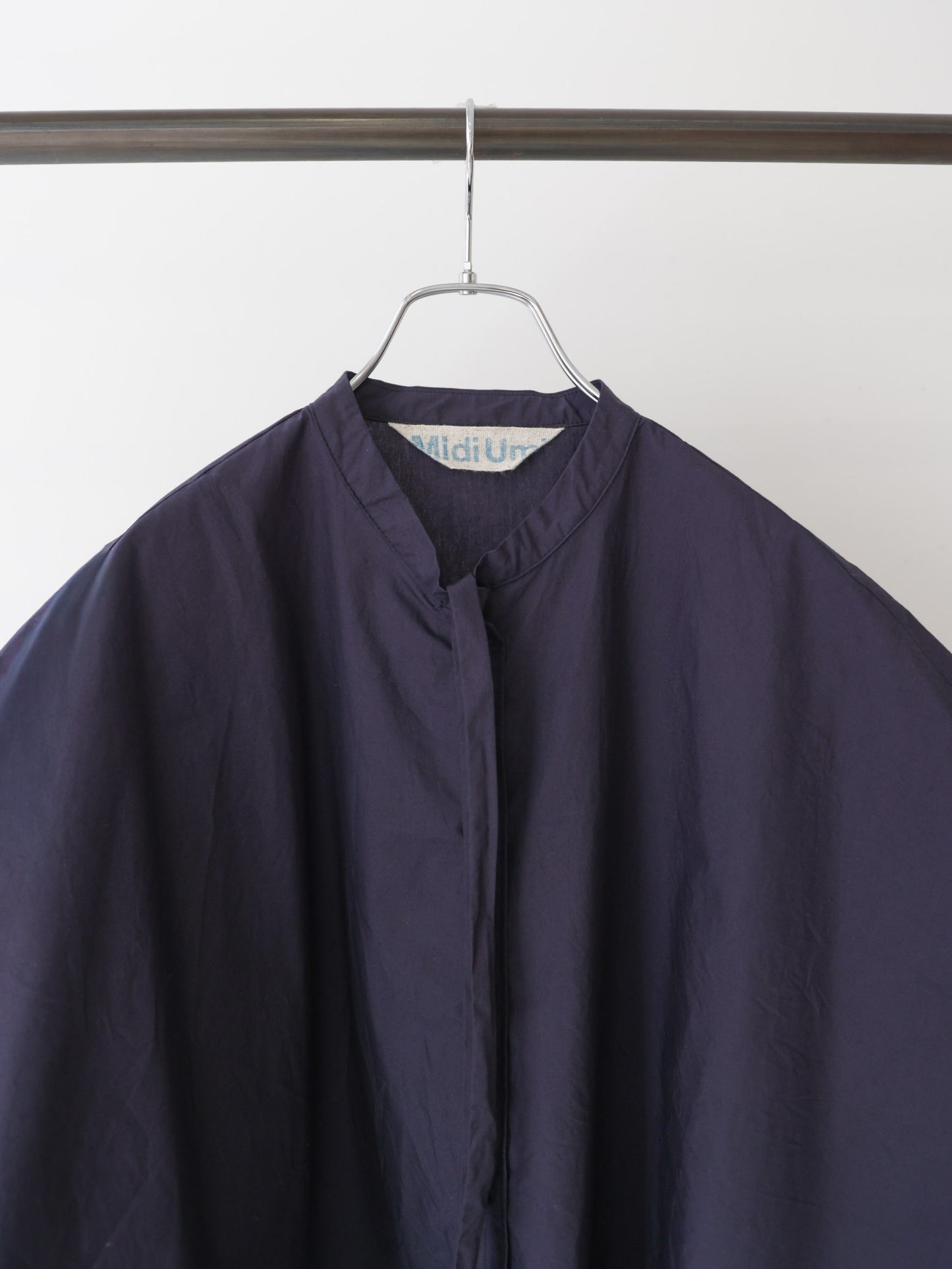 bow-tie wide shirt