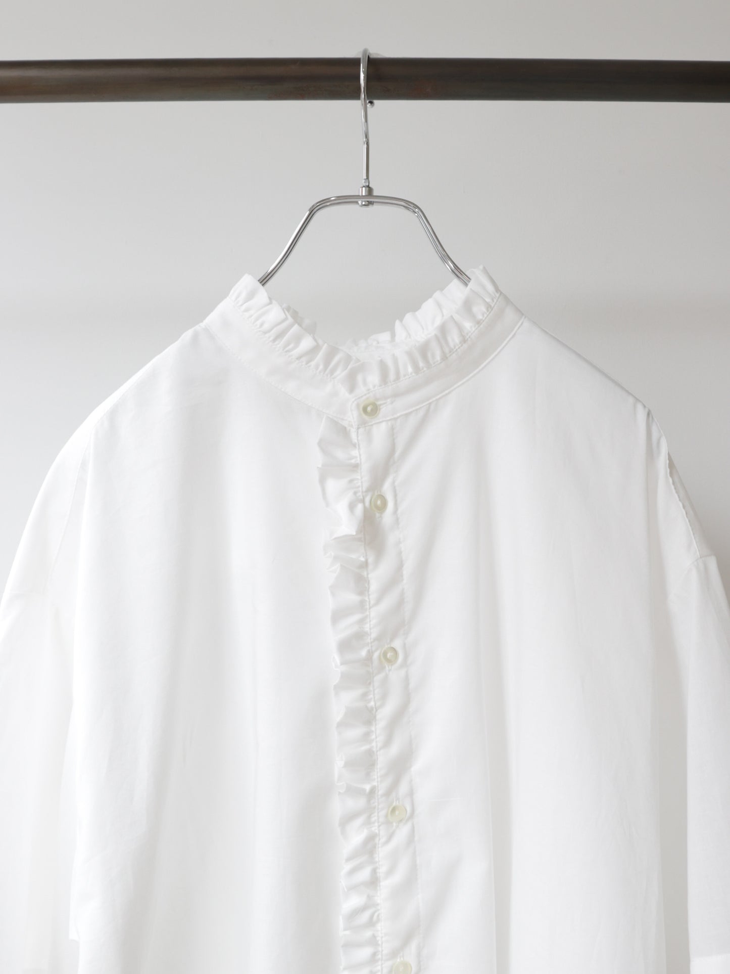 frill wide shirt