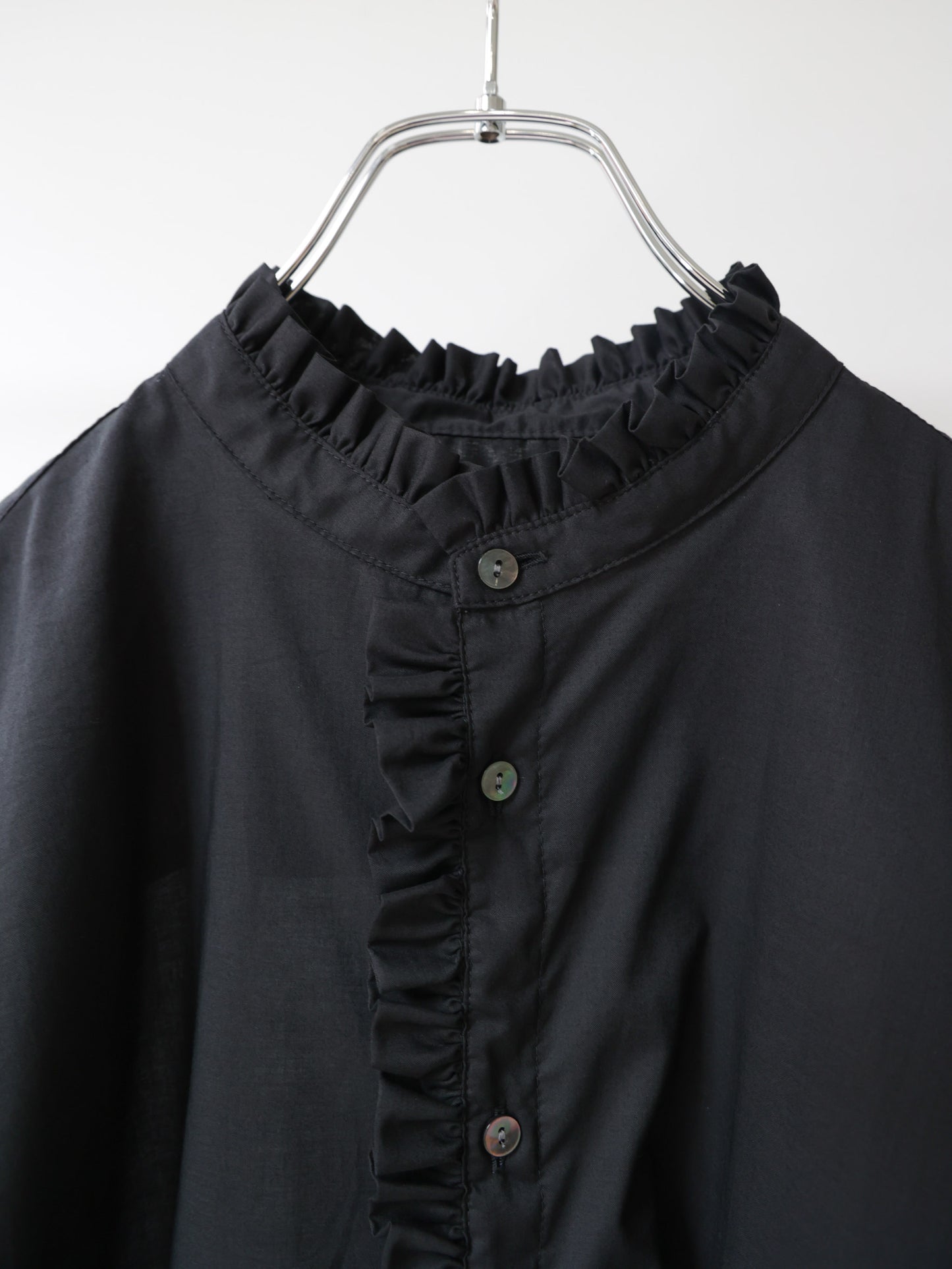 frill wide shirt