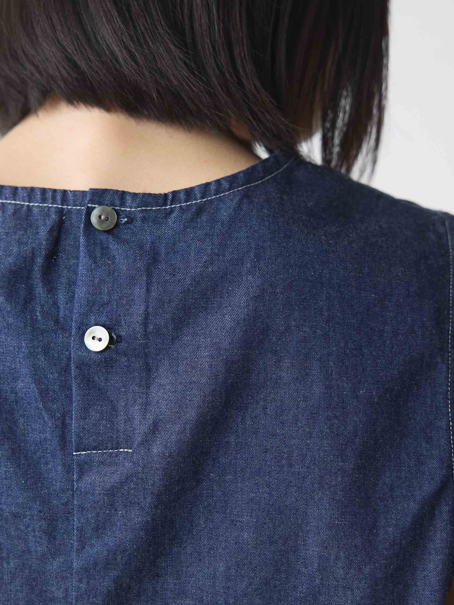 compact denim vest