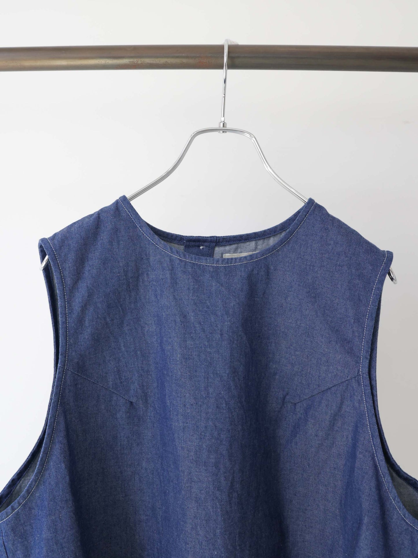 compact denim vest