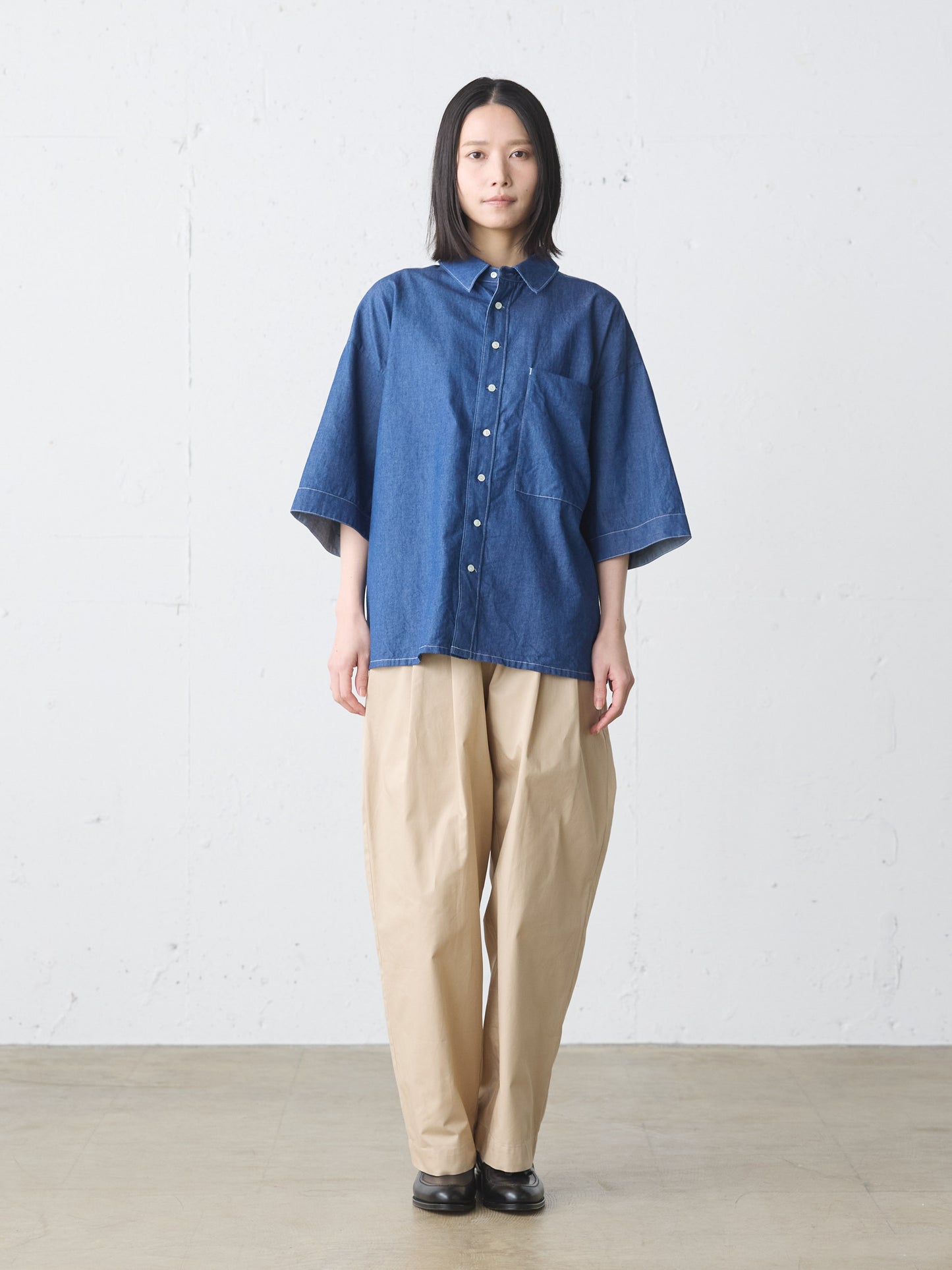 big pocket denim shirt