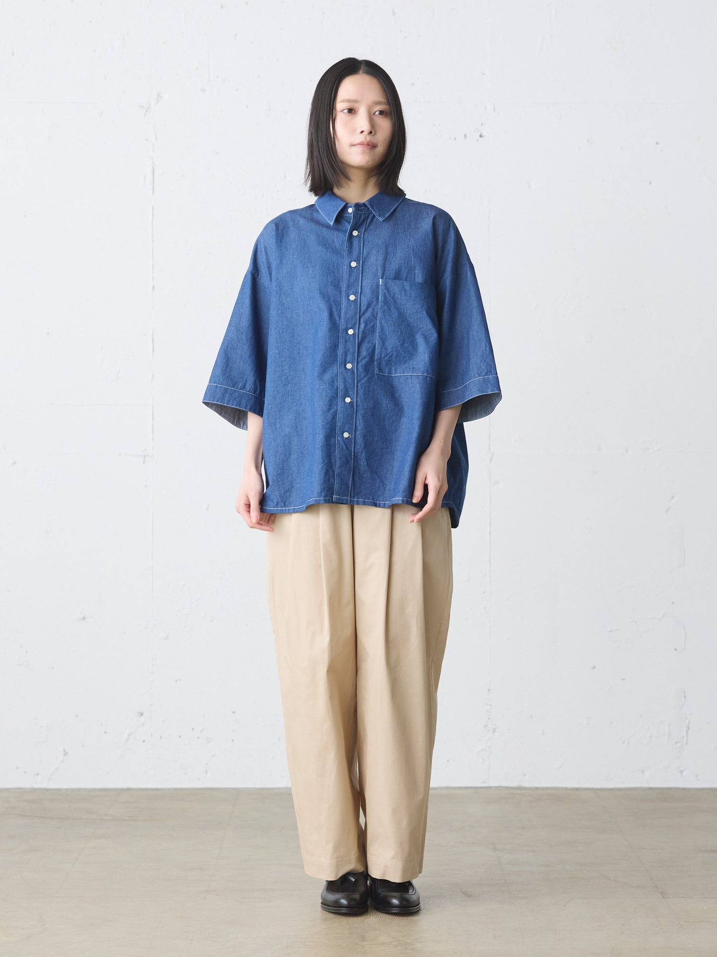 big pocket denim shirt