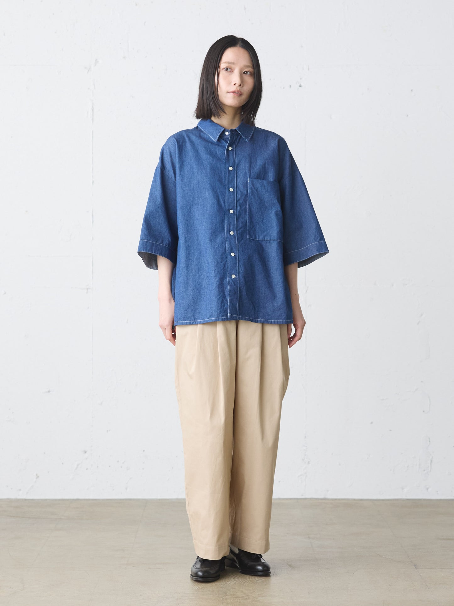 big pocket denim shirt