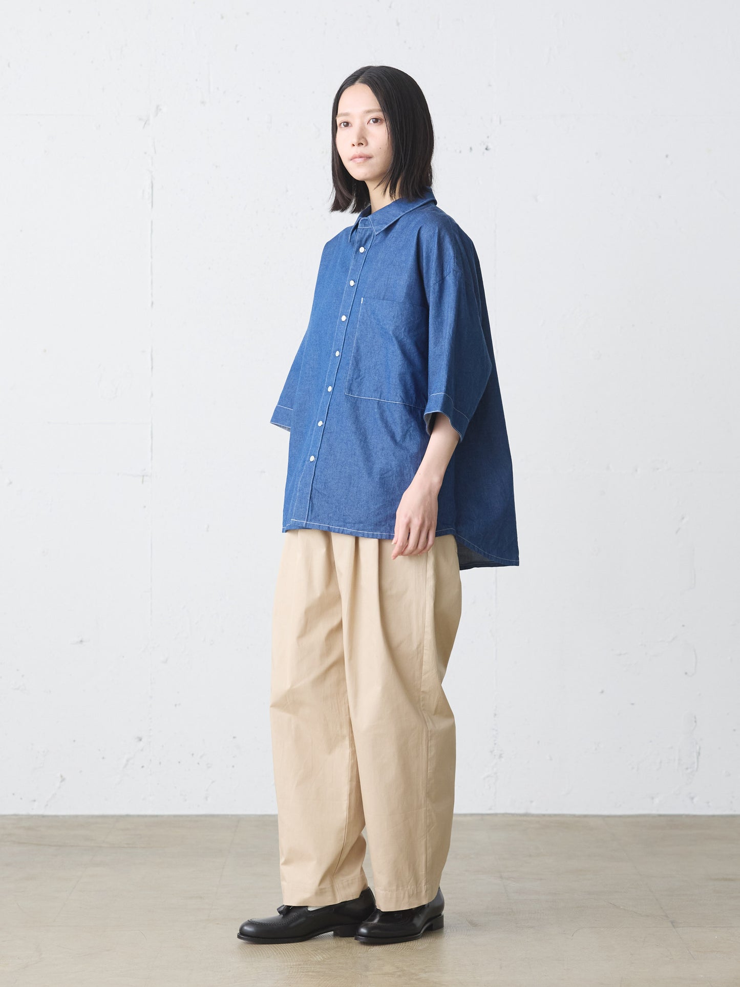 big pocket denim shirt