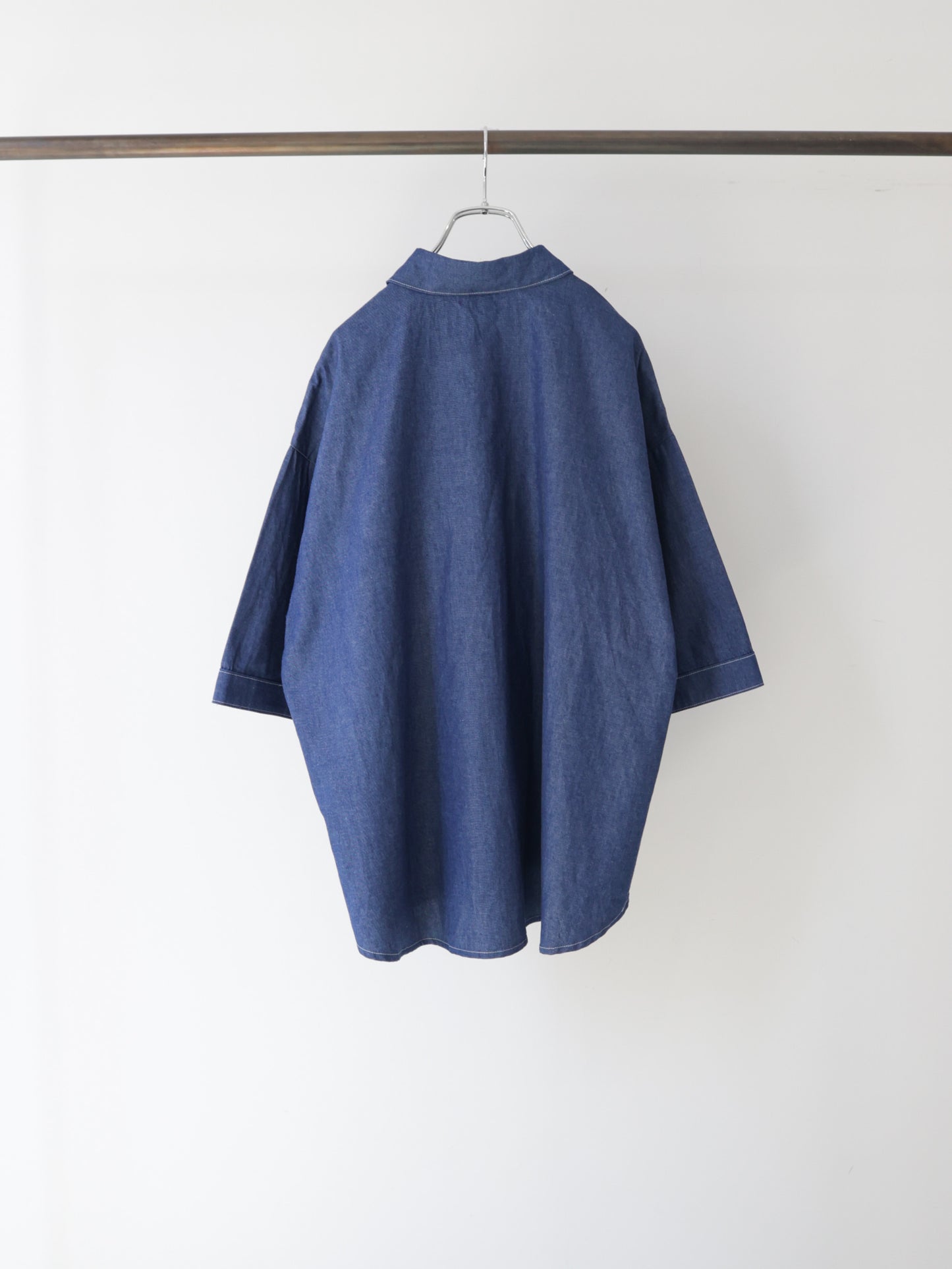 big pocket denim shirt