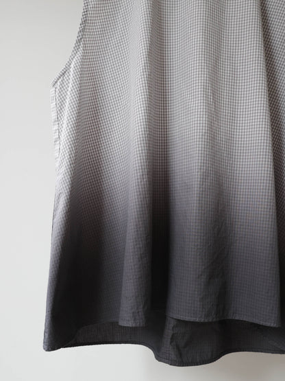 gradation dye nosleeve shirt